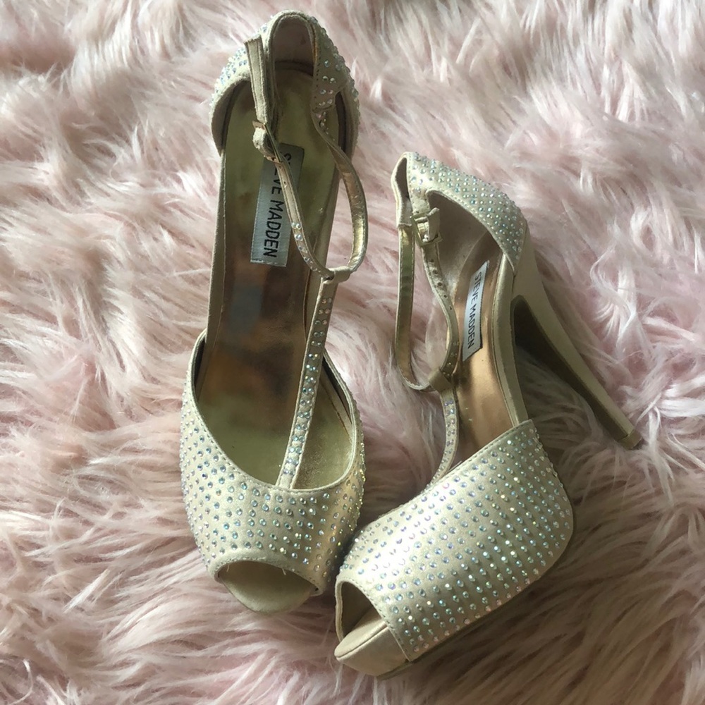 Steve Madden Maggie Rhinestone Diamond platform Heels